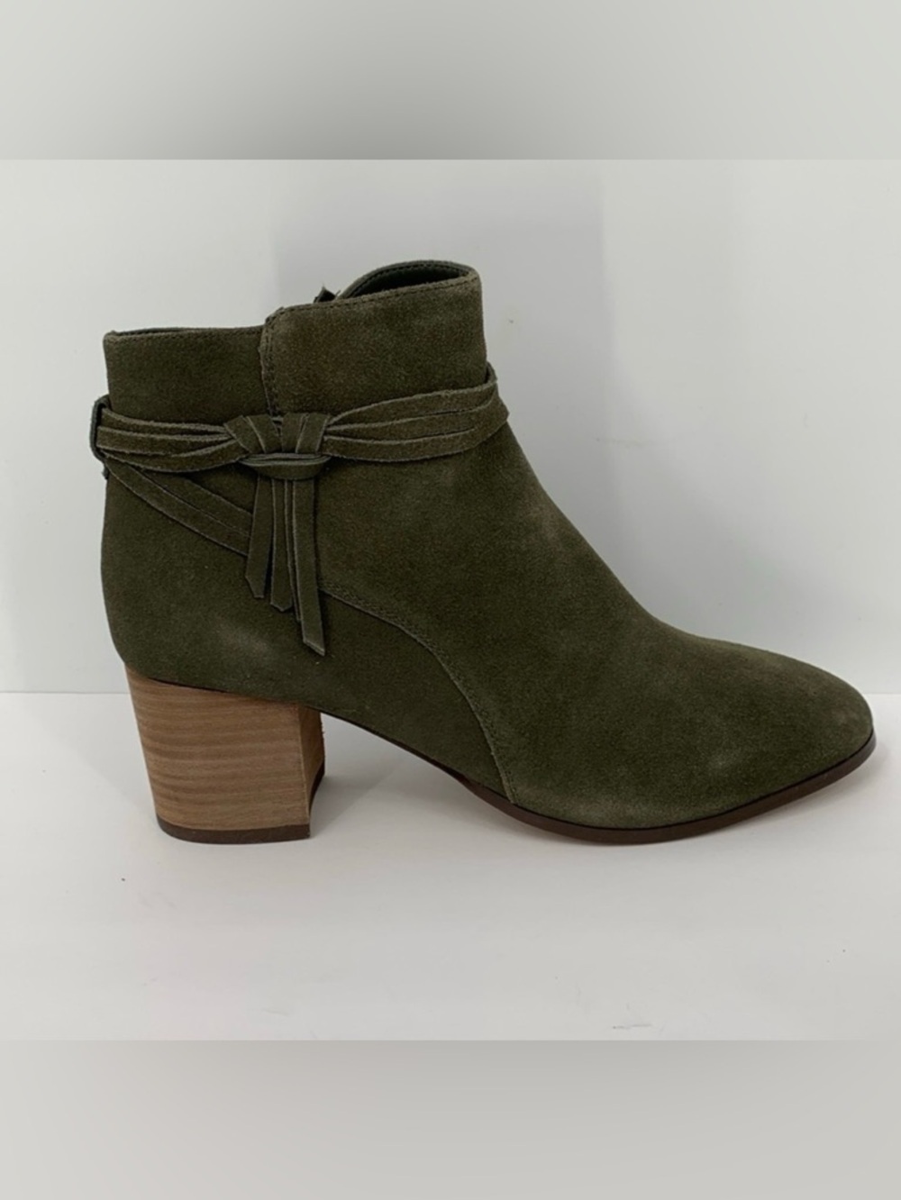 Violet & Red Jenna suede leather ankle boot olive green heel shoe bootie new 8.5